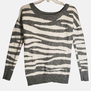Express women's medium striped winter pullover sweater. 6055